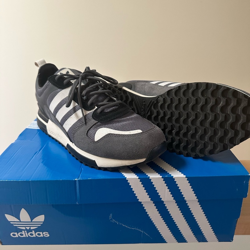 Adidas ZX700 HD